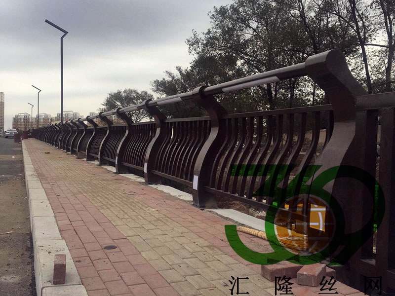 橋梁防撞護欄
