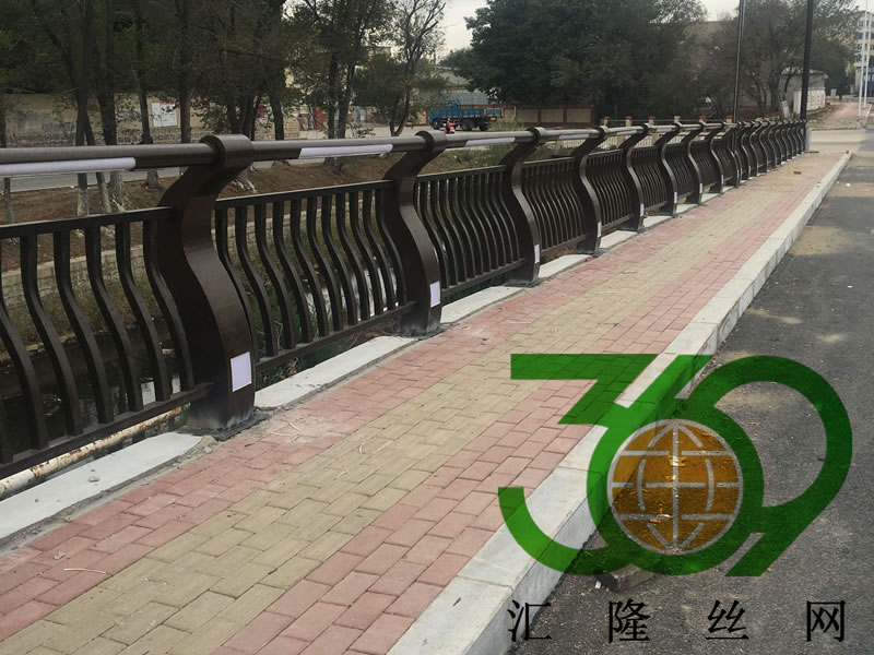 橋梁防撞護欄