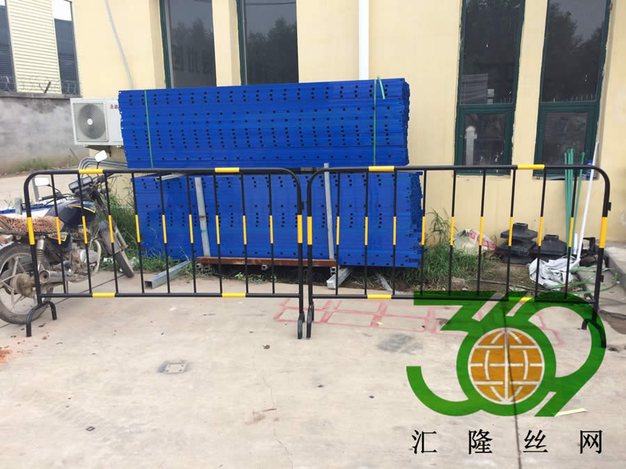 鐵藝移動(dòng)護(hù)欄網(wǎng)